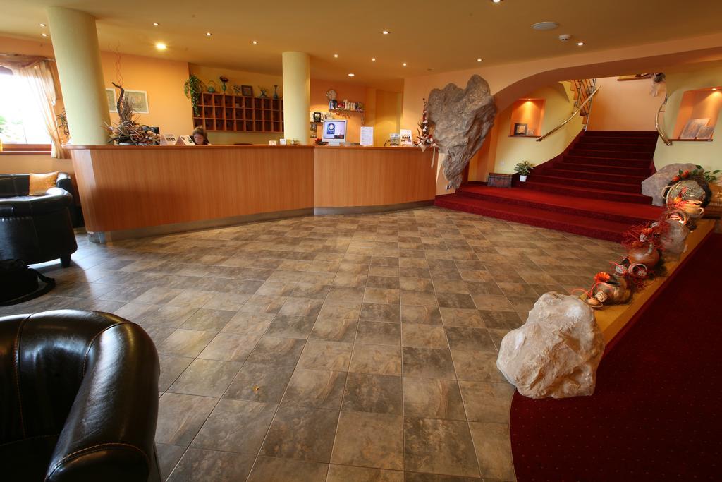 Wellness Hotel Vyhlidka Náchod Zewnętrze zdjęcie