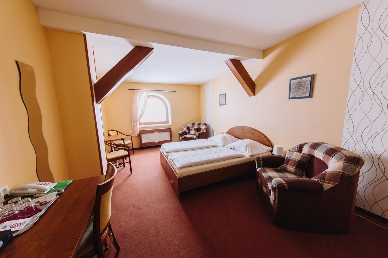 Wellness Hotel Vyhlidka Náchod Zewnętrze zdjęcie