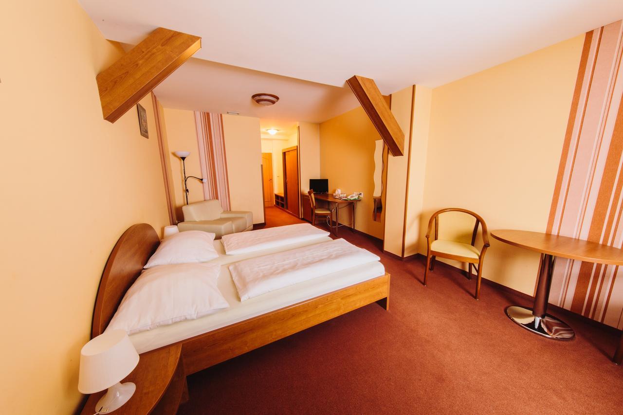 Wellness Hotel Vyhlidka Náchod Zewnętrze zdjęcie