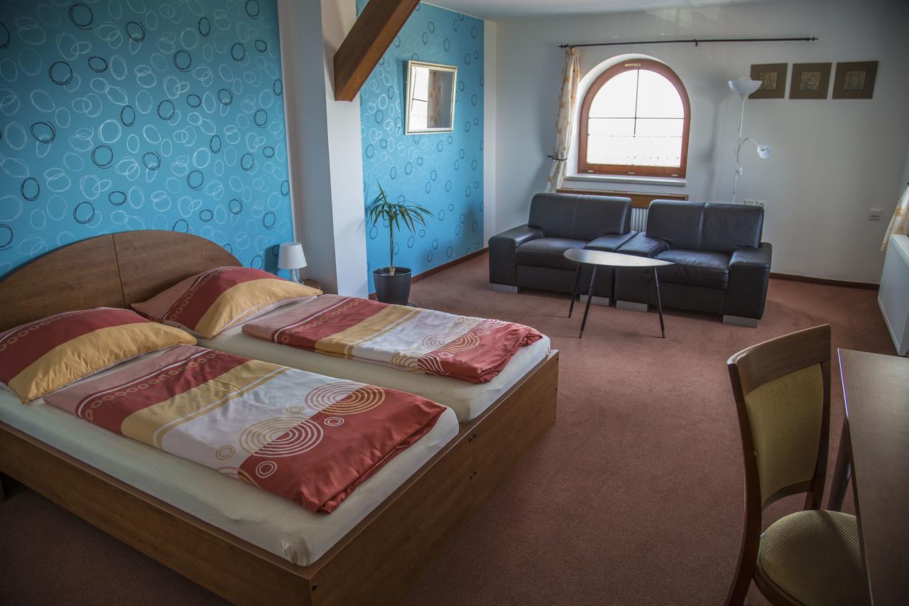 Wellness Hotel Vyhlidka Náchod Zewnętrze zdjęcie